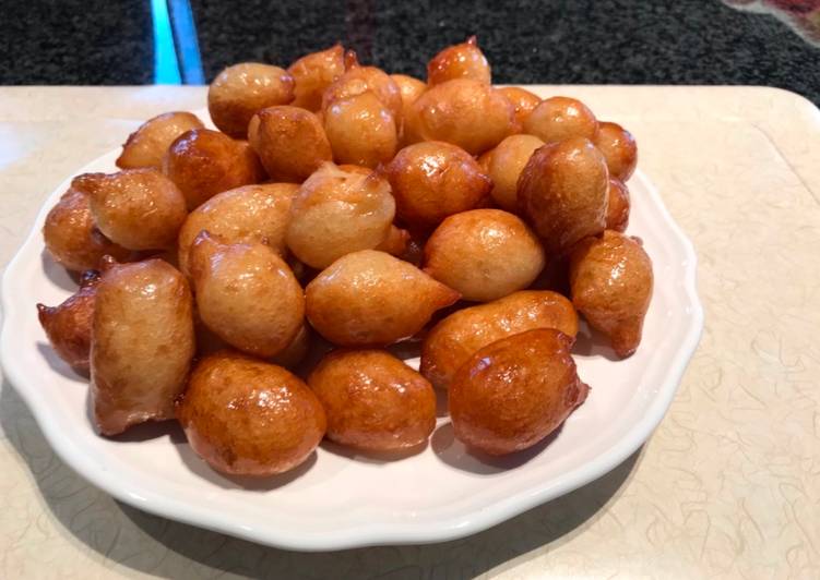 Fried Sweet-dumplings (kaimati)