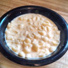 A picture of Nana's Mac-N-Cheese.