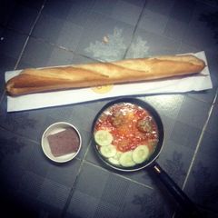 A picture of Omelet Viet Nam style. ^~^.
