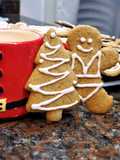 Galletitas navideñas de jengibre (gingerbread man cookies)