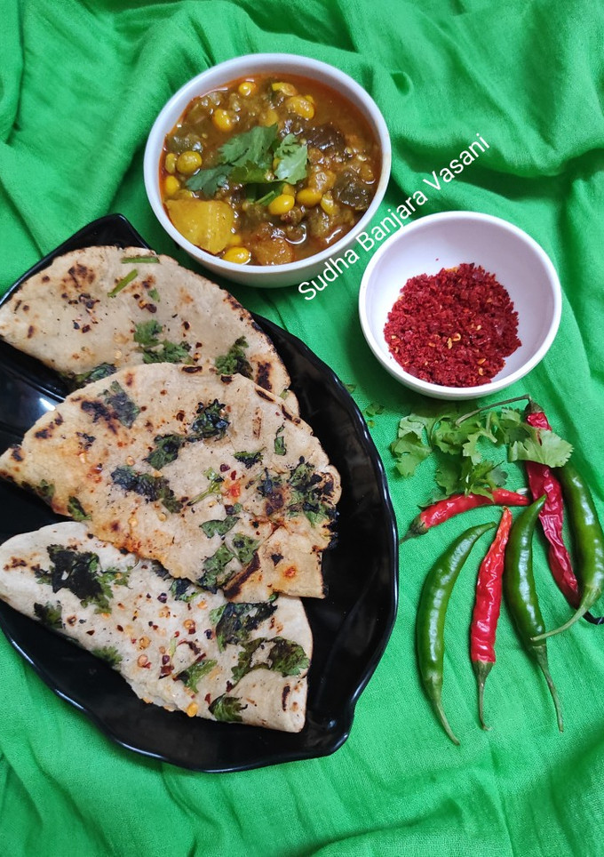 જુવાર ની રોટલી (Sorghum Roti recipe in Gujarati) રેસીપી મુખ્ય ફોટો