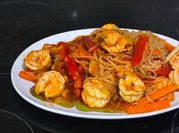 Una foto de fideos de arroz japones