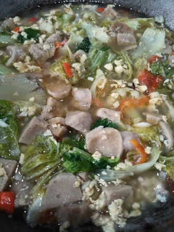 Langkah Mudah untuk Menyiapkan Resep Sawi Putih Orak Arik Telur Pentol Simpel yang  Bikin Ketagihan Anti Ribet, Bisa Manjain Lidah