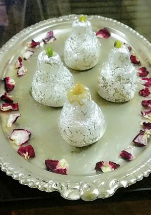 A picture of Stuffed Badam kalash.