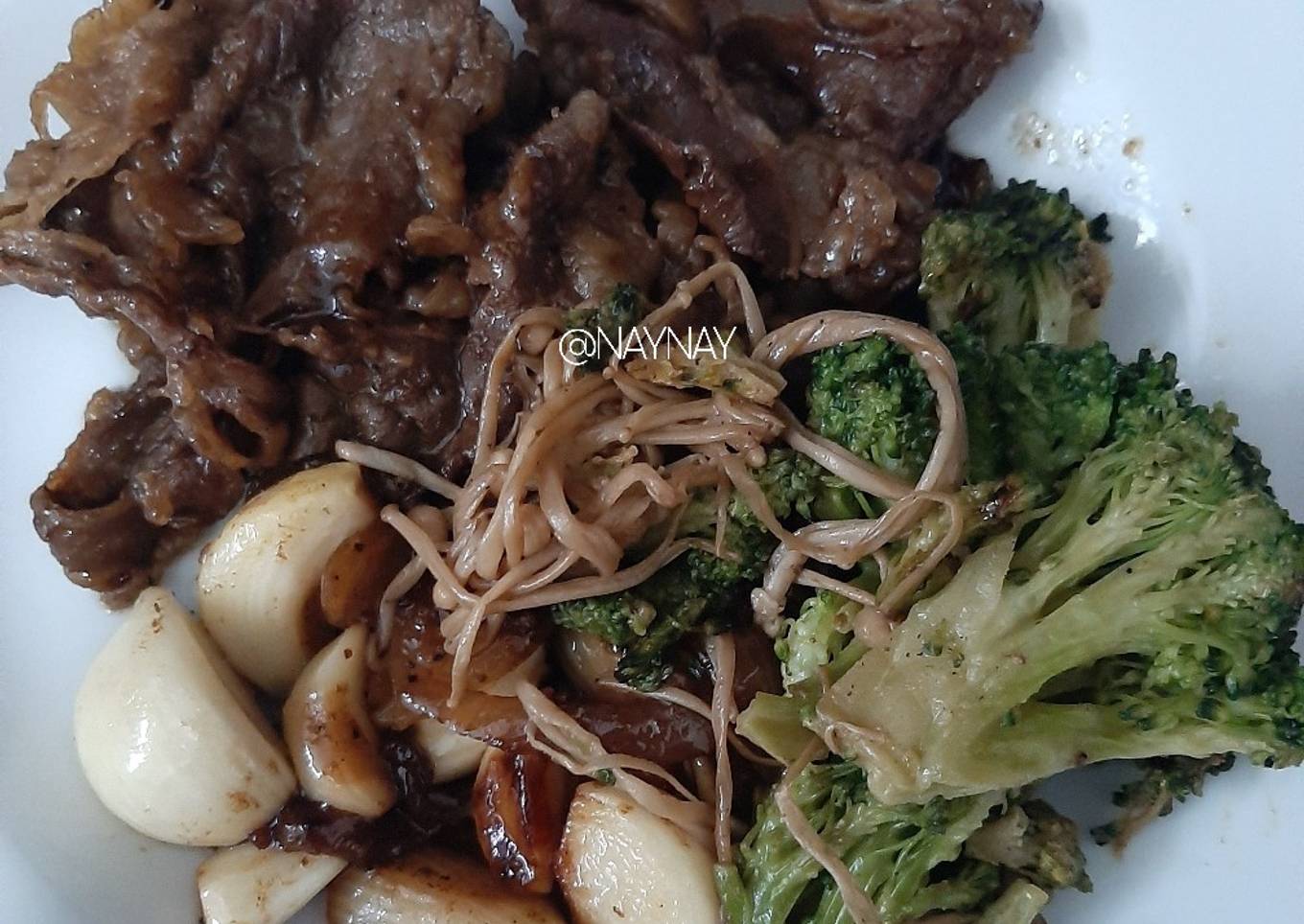 Grilled Beef Belly with Bulqoqi Sauce