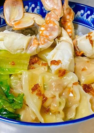 รูปของ เกี๊ยวกุ้งดอกขจรหมูสับ-กรรเชียงปู