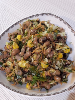 عکسی از دستور سالاد لوبیا چشم بلبلی