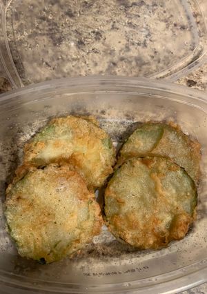 A picture of Fried Zucchini.
