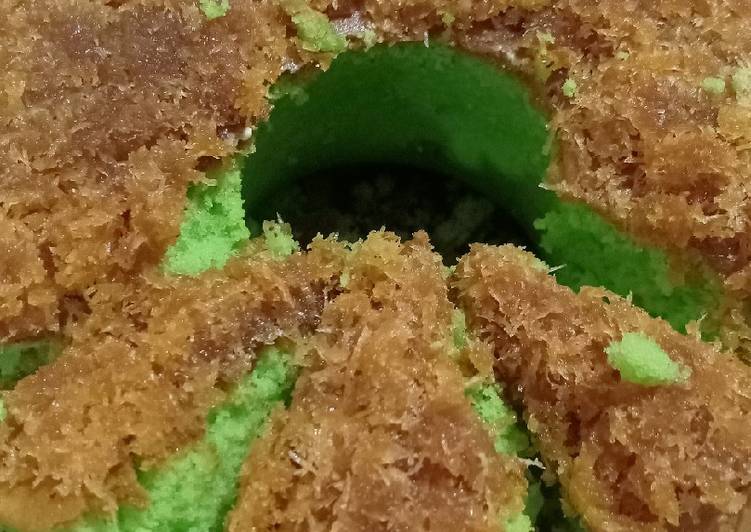 Bolu Pandan Unti Kelapa