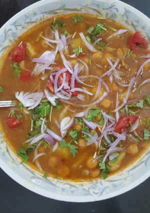 A picture of Choley tasty chaat.