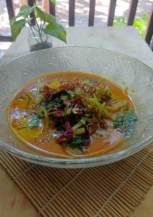 Foto resep Sayur Lodeh Pepaya Muda Daun Mlinjo Iwak Pe