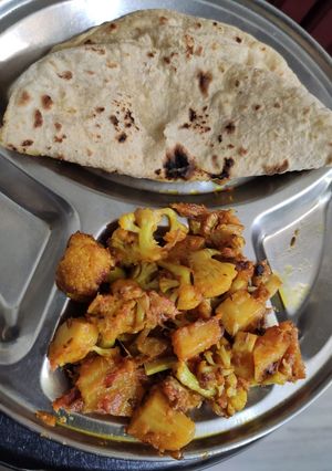 A picture of Aloo Gobhi.