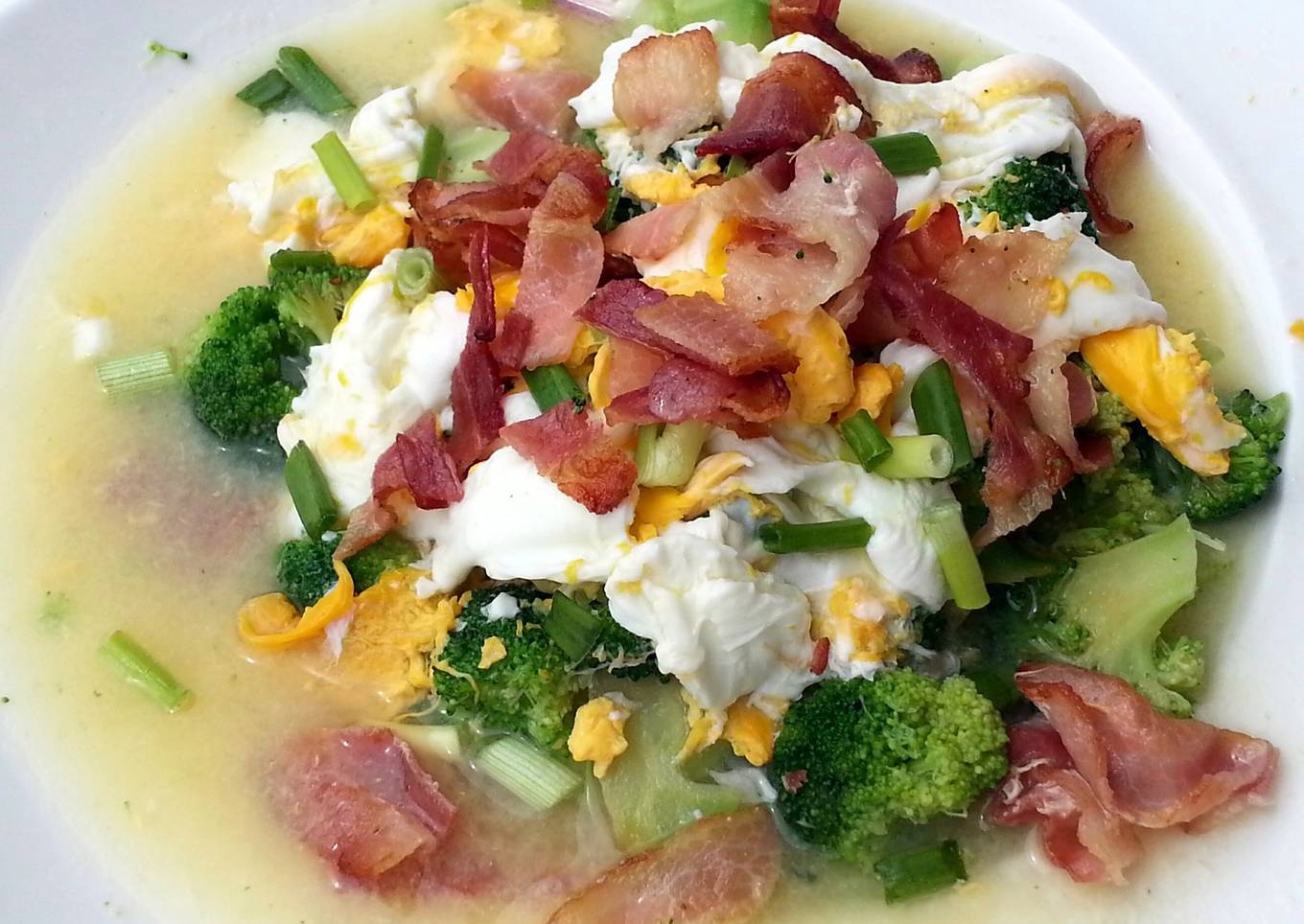 Brocoli And Egg Broth Top Bacon
