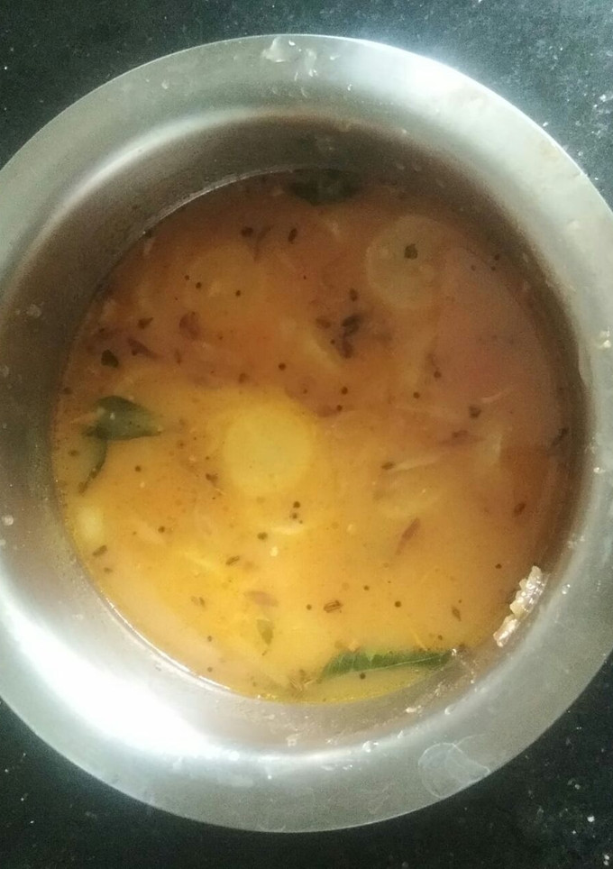 முள்ளங்கி சாம்பார்(raddish sambar recipe in tamil) செய்முறை முக்கிய புகைப்படம்
