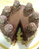 Pastel De Chocolate con Ferrero Rocher