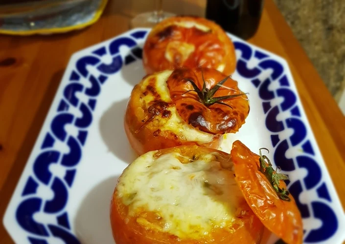 Manera fácil Preparar  Tomates rellenos de atún