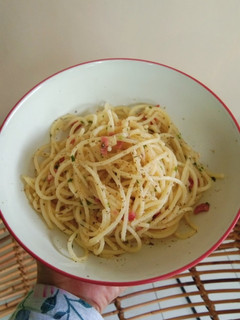 Foto resep Spaghetti Aglio Olio with smoked beef // spaghetti aglio e olio