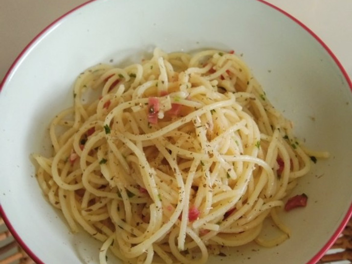 Resep Spaghetti Aglio Olio with smoked beef // spaghetti aglio e olio Anti Gagal