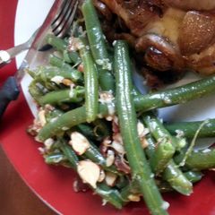 A picture of garlic Bacon green beans.