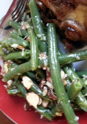 A picture of garlic Bacon green beans.