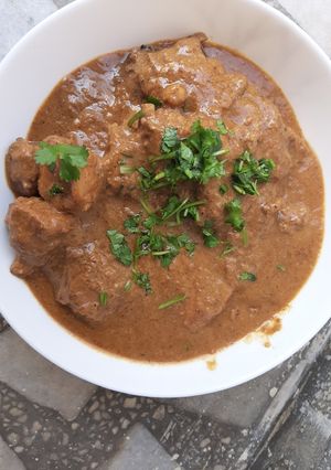A picture of Shahi Chicken Korma.