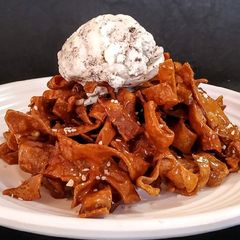 A picture of Darsan (multi-flour honey noodls).