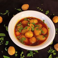 A picture of Small Potato Curry (Bateti nu rasa valu shak).