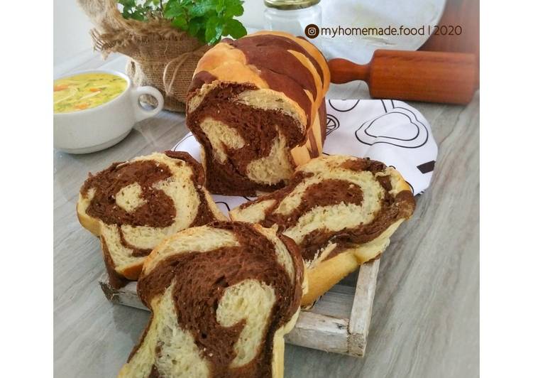 Basic Chocolate & Milk Bread Swirl