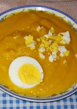 Una foto de Crema de verduras y caldo de verduras