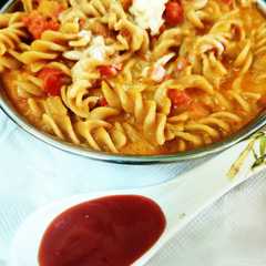 A picture of टोमैटोस मेयोनीज पास्ता (Tomatoes mayonnaise pasta recipe in hindi).