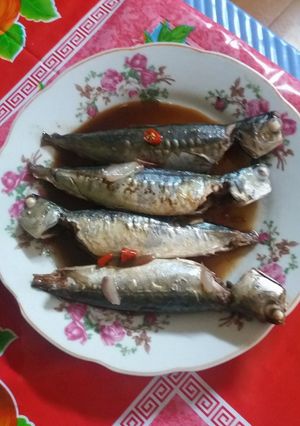 Hình của món Cá nục kho xì dầu.