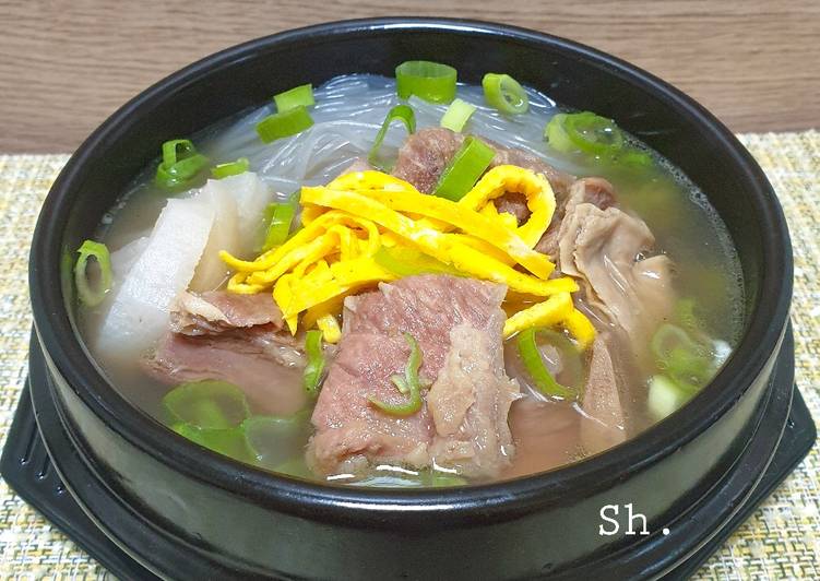 Galbitang (Korean Beef Short Ribs Soup)