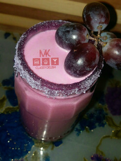 A picture of Grapes smoothie.