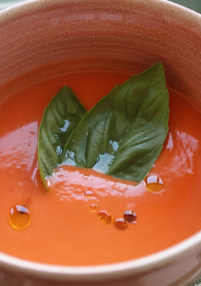 Una foto de Gazpacho Regenerativo de Albahaca