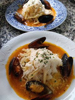 Una foto de Spaghetti con mejillones en salsa de curry