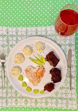 Sült oldas krumplipürével, barátságban a vitamin salátával és Villányi Roséval recept fotója