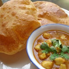 A picture of Punjabi chole bhature.