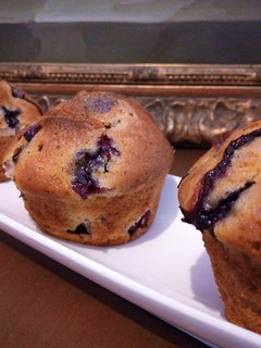 Una foto de Muffins de Arándanos y chocolate blanco