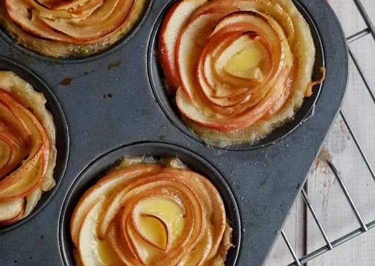 Resep Rose Apple Pie yang Bikin Ngiler