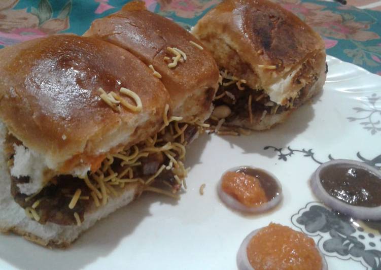 Steps to Prepare Quick Dabeli