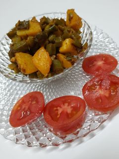 सेम आलू की सब्जी (sem aloo ki sabzi recipe in Hindi) रेसिपी मुख्य फोटो