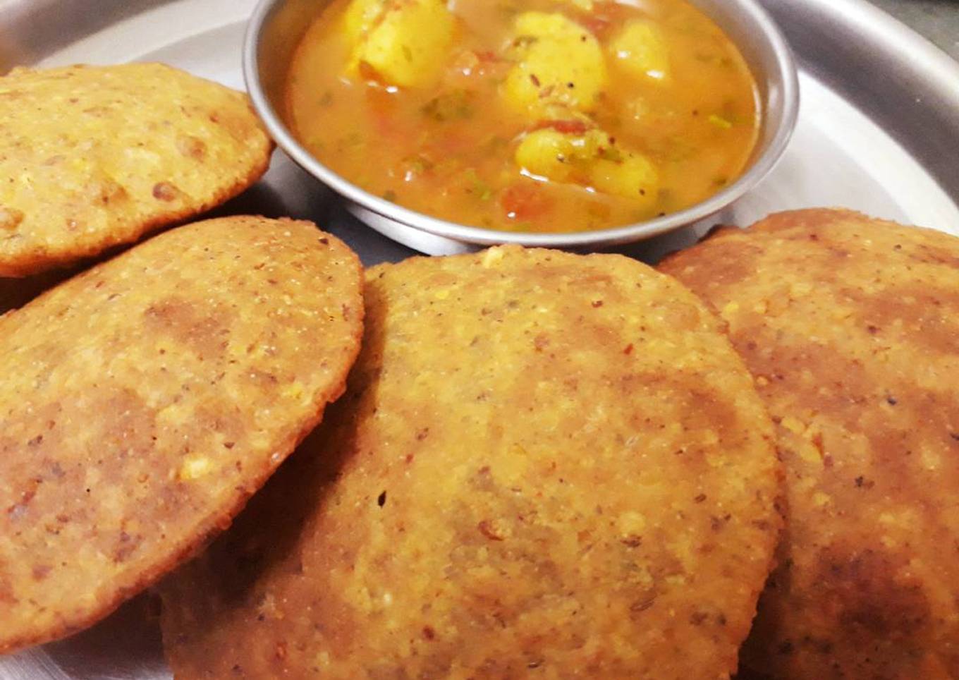 Rajasthani Korma Ki Puri