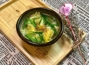 Hình của món Súp Hoành Thánh.