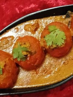 স্টাফ টমেটো (stuff tomato recipe in Bengali) রেসিপির প্রধান ছবি