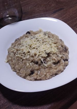 Una foto de Risotto de hongos de pino