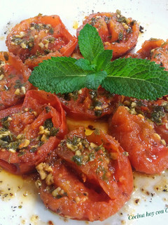 Una foto de Tomates a la provenzal