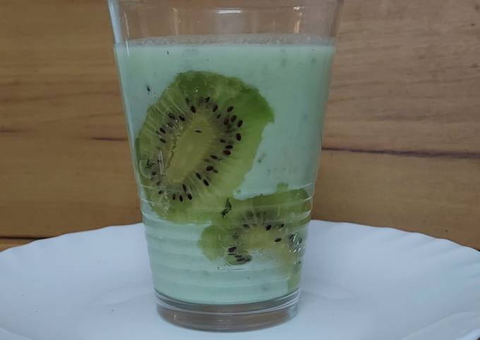 Nutty Kiwi Banana Smoothie