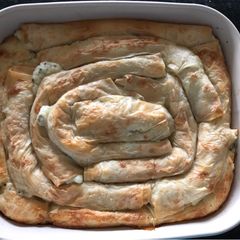 A picture of Turkish borek.