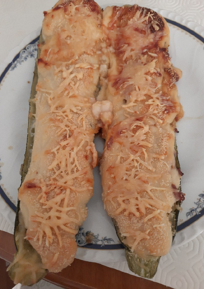 Una foto de Calabacines rellenos 😋