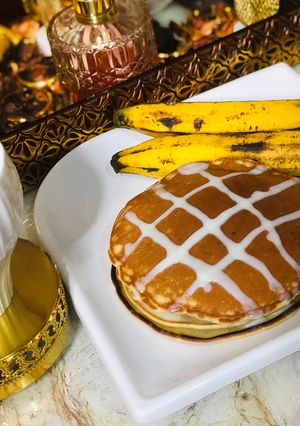 A picture of Banana pancakes.